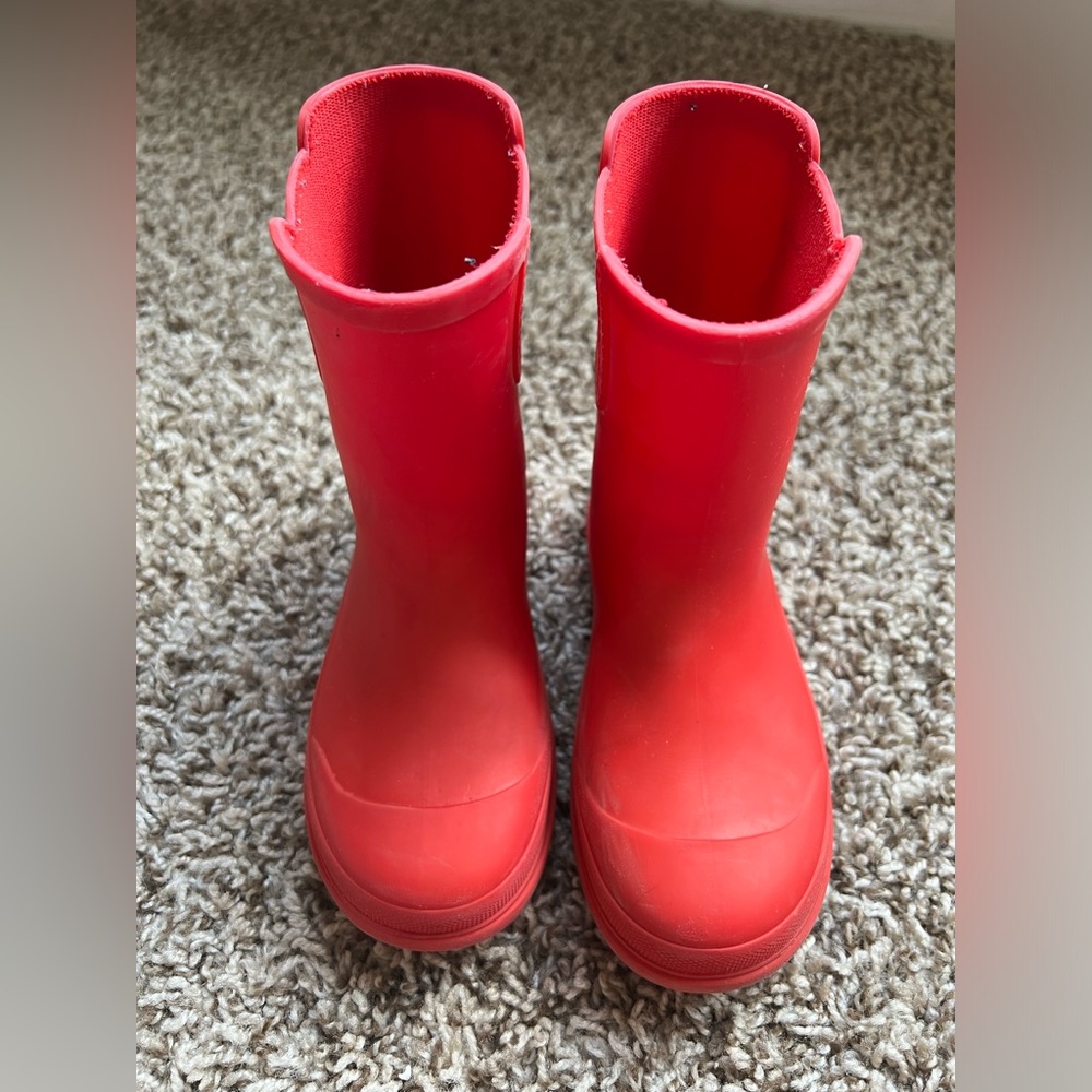 Zara rain boots. Unisex size 28/ 11